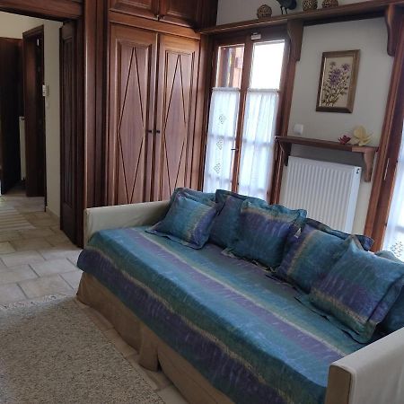 فيلا Cozy Blue Stone House With A Great Sea View. تساغارادا المظهر الخارجي الصورة