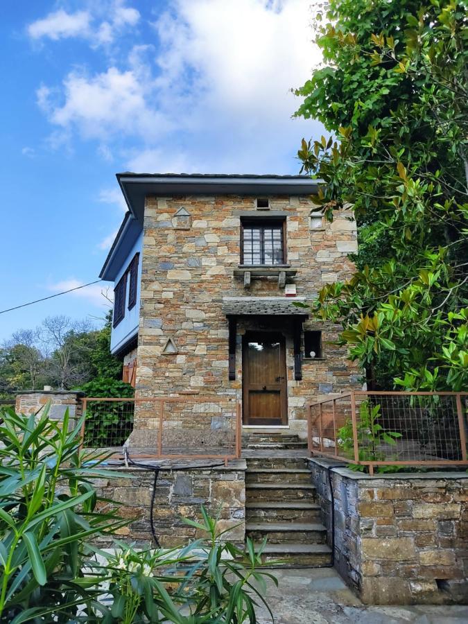 فيلا Cozy Blue Stone House With A Great Sea View. تساغارادا المظهر الخارجي الصورة
