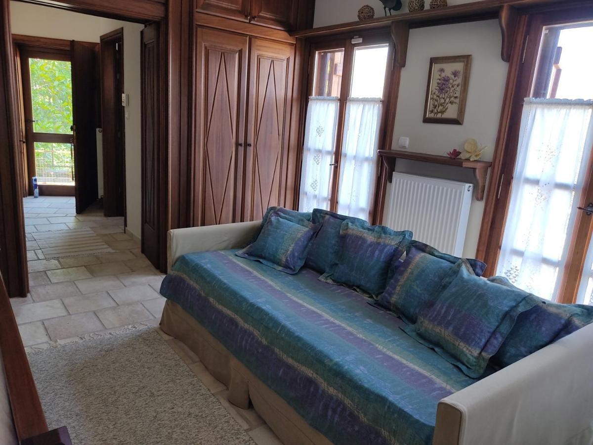 فيلا Cozy Blue Stone House With A Great Sea View. تساغارادا المظهر الخارجي الصورة