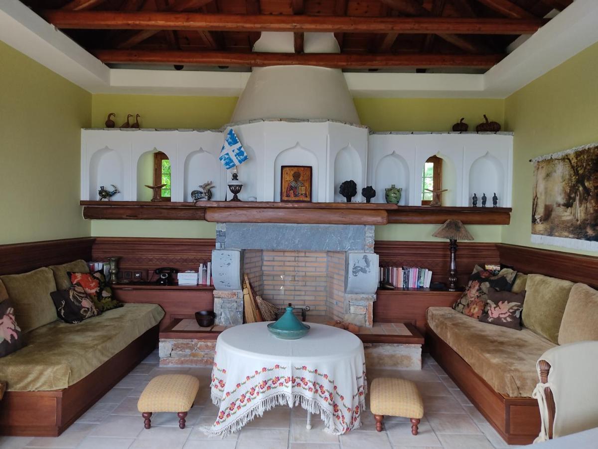 فيلا Cozy Blue Stone House With A Great Sea View. تساغارادا المظهر الخارجي الصورة