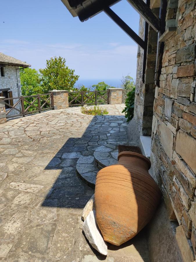 فيلا Cozy Blue Stone House With A Great Sea View. تساغارادا المظهر الخارجي الصورة
